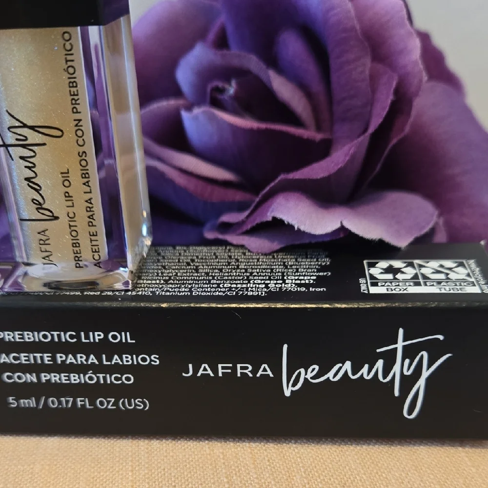 JAFRA Prebiotic Lip Oil Dazzling Gold Limited Edition NWT 5ml